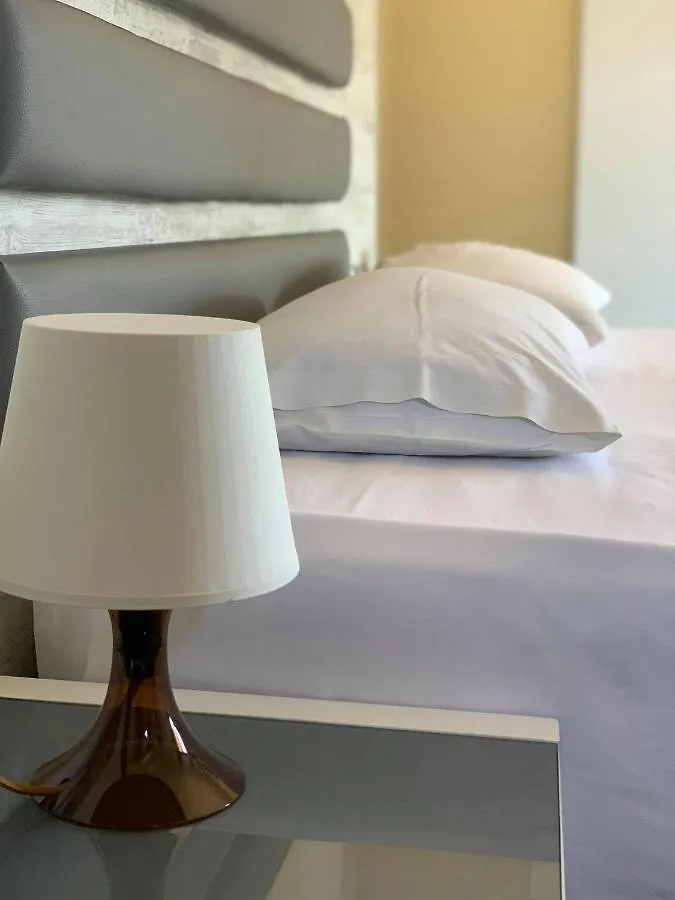 Αφροδίτη Hotel Neon Rysion